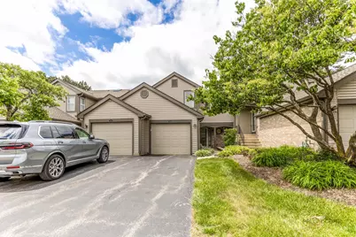 978 Buttercreek Court #978, Hoffman Estates, IL 60169 - Photo 1
