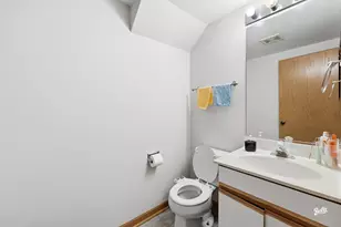 1209 Orleans Dr, Mundelein, IL 60060 - Photo 7