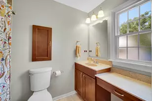 27W160 Oakwood St, Winfield, IL 60190 - Photo 17