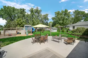 27W160 Oakwood St, Winfield, IL 60190 - Photo 21