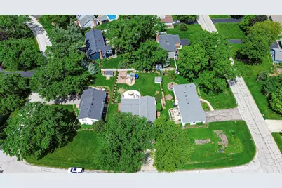 27W160 Oakwood Street, Winfield, IL 60190 - Photo 23