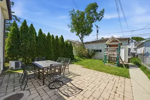 4938 W Melrose St, Chicago, IL 60641 - Photo 15
