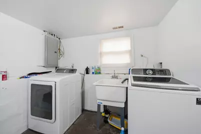4938 W Melrose Street, Chicago, IL 60641 - Photo 13