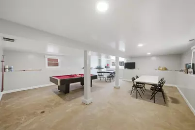 4938 W Melrose Street, Chicago, IL 60641 - Photo 11