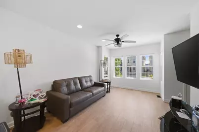 4938 W Melrose Street, Chicago, IL 60641 - Photo 3