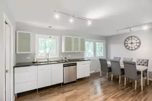 10112 S Kostner Ave, Oak Lawn, IL 60453 - Photo 5