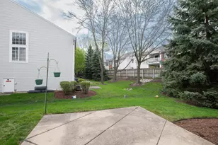 2527 Bordeaux Ln, Naperville, IL 60540 - Photo 21