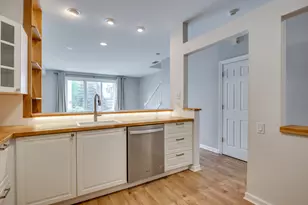 2527 Bordeaux Ln, Naperville, IL 60540 - Photo 7