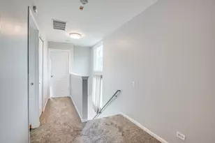 2527 Bordeaux Ln, Naperville, IL 60540 - Photo 13