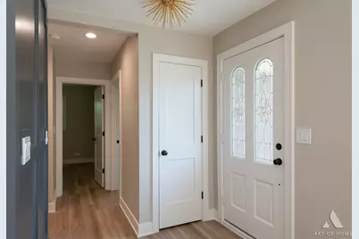 10815 S 71st Court, Worth, IL 60482 - Photo 5
