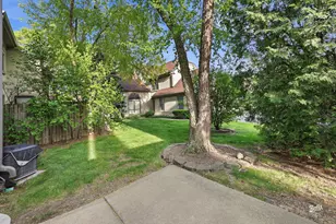204 Bright Ridge Dr, Schaumburg, IL 60194 - Photo 23