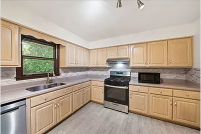 1432 Schramm Drive, Westmont, IL 60559 - Photo 5