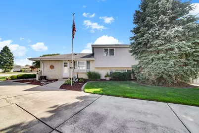 12132 S James Drive, Alsip, IL 60803 - Photo 3