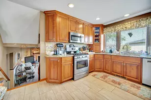 12132 S James Dr, Alsip, IL 60803 - Photo 11