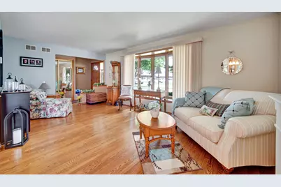 12132 S James Drive, Alsip, IL 60803 - Photo 5