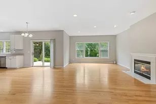 1311 Callen Ln, Des Plaines, IL 60016 - Photo 13
