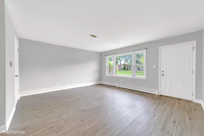 1101 Holiday Lane #3, Des Plaines, IL 60016 - Photo 9