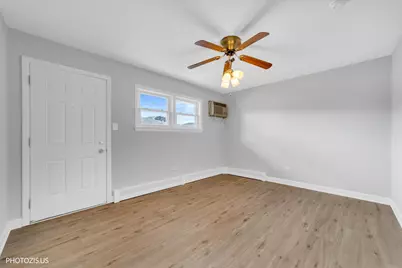 1101 Holiday Lane #3, Des Plaines, IL 60016 - Photo 11