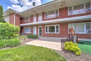 1101 Holiday Ln, Des Plaines, IL 60016 - Photo 1