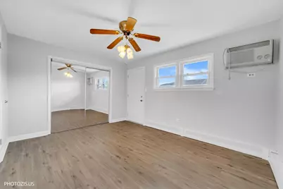 1101 Holiday Lane #3, Des Plaines, IL 60016 - Photo 7