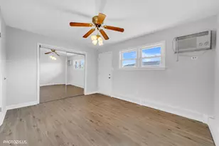 1111 Holiday Ln, Des Plaines, IL 60016 - Photo 7