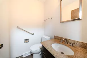 8100 S Park Ave, Burr Ridge, IL 60527 - Photo 25