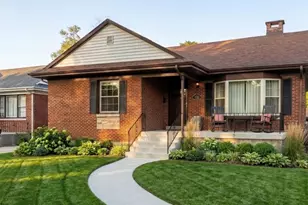 717 Manchester Ave, Westchester, IL 60154 - Photo 1