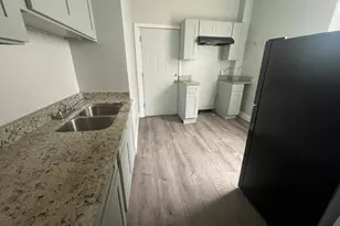 73 E 69th St, Chicago, IL 60637 - Photo 5