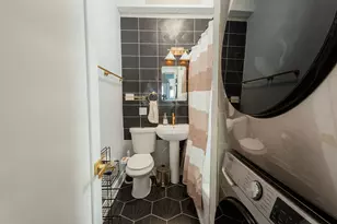 1817 N Lawndale Ave, Chicago, IL 60647 - Photo 21