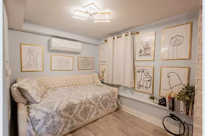 1817 N Lawndale Avenue, Chicago, IL 60647 - Photo 7