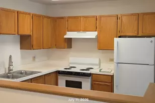 605 Barrington Ave, East Dundee, IL 60118 - Photo 9
