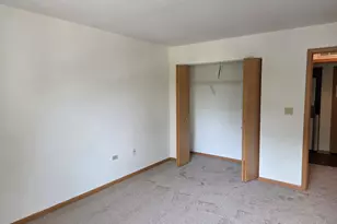605 Barrington Ave, East Dundee, IL 60118 - Photo 13