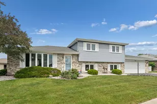 8514 161st St, Tinley Park, IL 60487 - Photo 1