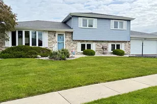 8514 161st St, Tinley Park, IL 60487 - Photo 1