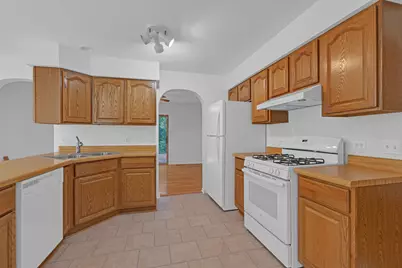 4176 Kenwood Avenue, Gurnee, IL 60031 - Photo 7