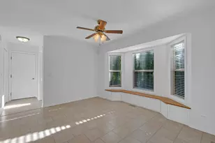 4176 Kenwood Ave, Gurnee, IL 60031 - Photo 13