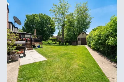 6738 N Sauganash Avenue, Lincolnwood, IL 60712 - Photo 37