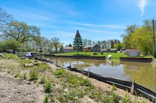 39457 N Forest Ave, Antioch, IL 60002 - Photo 1