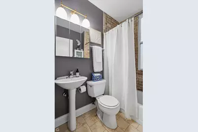 1926 W Oakdale Avenue, Chicago, IL 60657 - Photo 13