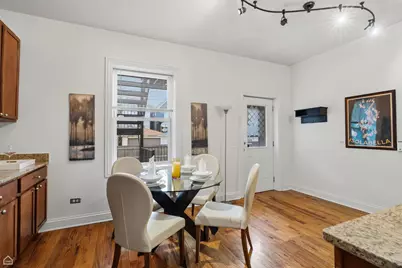1926 W Oakdale Avenue, Chicago, IL 60657 - Photo 9