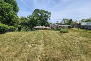 1212 Cherry St, Lake in the Hills, IL 60156 - Photo 17