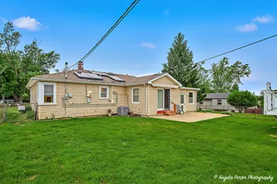 1212 Cherry Street, Lake in the Hills, IL 60156 - Photo 15