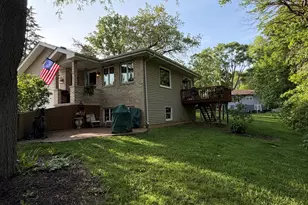 315 E Fox St, Yorkville, IL 60560 - Photo 5