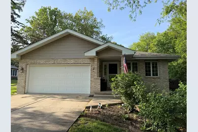 315 E Fox Street, Yorkville, IL 60560 - Photo 3