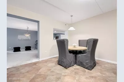 586 Crescent Boulevard #304, Glen Ellyn, IL 60137 - Photo 13