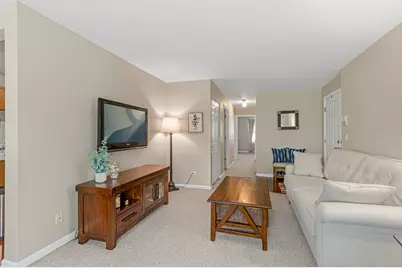 928 N Village Drive #2, Round Lake Beach, IL 60073 - Photo 13