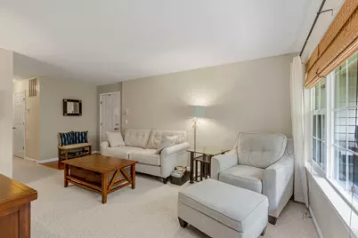 928 N Village Drive #2, Round Lake Beach, IL 60073 - Photo 3