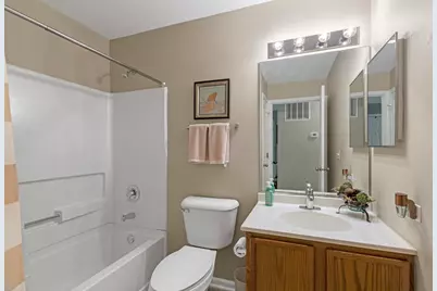928 N Village Drive #2, Round Lake Beach, IL 60073 - Photo 11