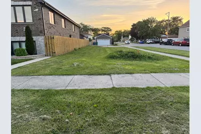 4902 S Lockwood Avenue, Chicago, IL 60638 - Photo 3