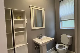6926 S Paxton Ave, Chicago, IL 60649 - Photo 9